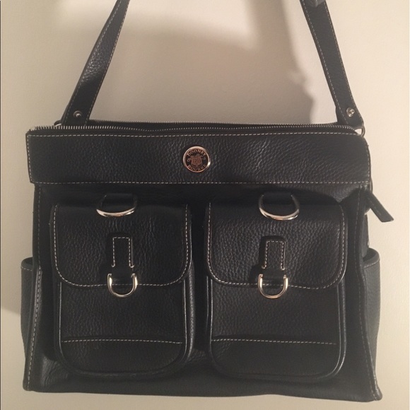 Dooney & Bourke Handbags - Large black Dooney Bourke AUTHENTIC!!